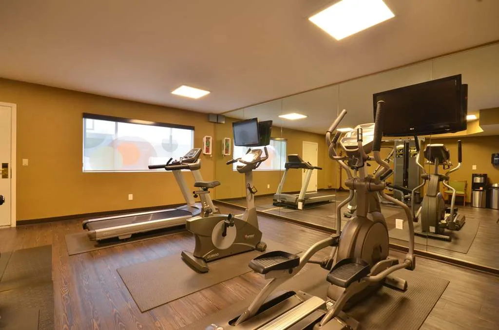 Best Western the Inn & Suites Pacific Grove photo 4