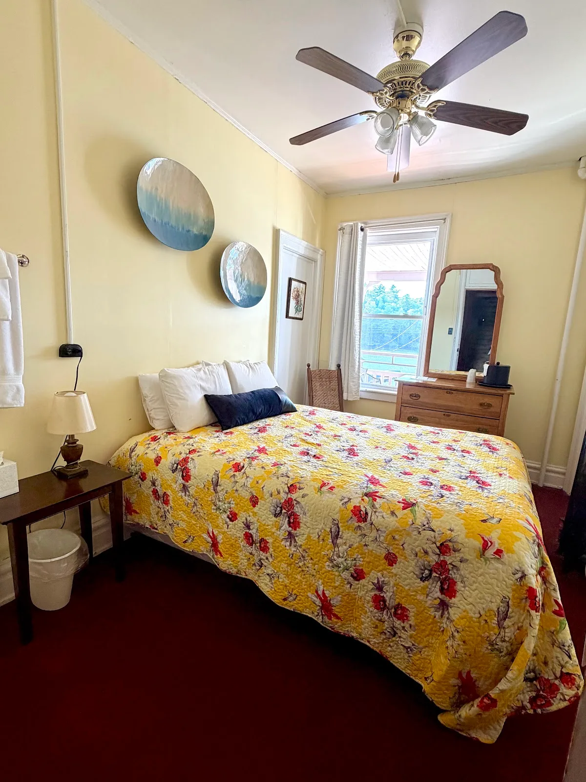 Adirondack Hotel photo 3