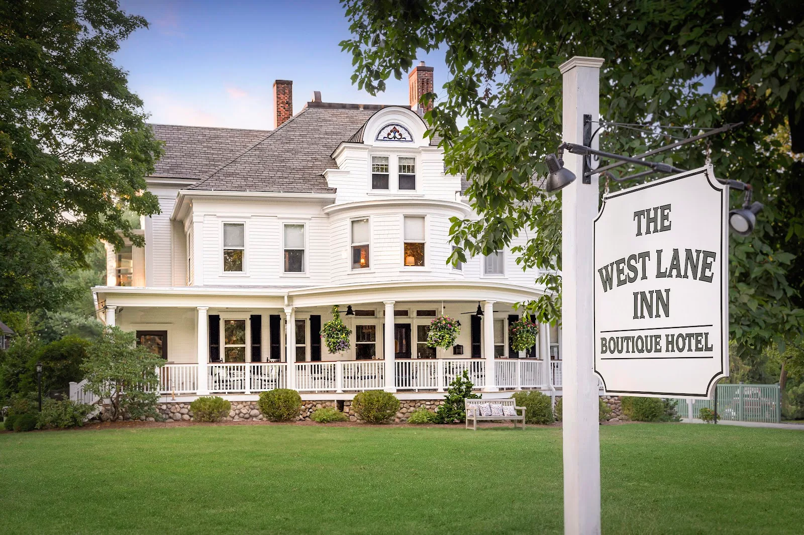 West Lane Inn, Connecticut