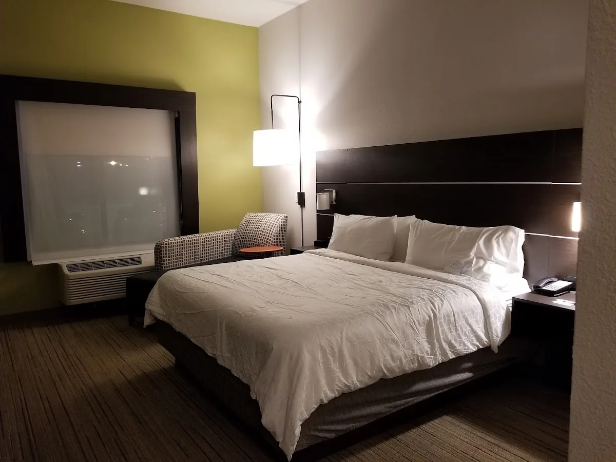 Holiday Inn Express photo 1