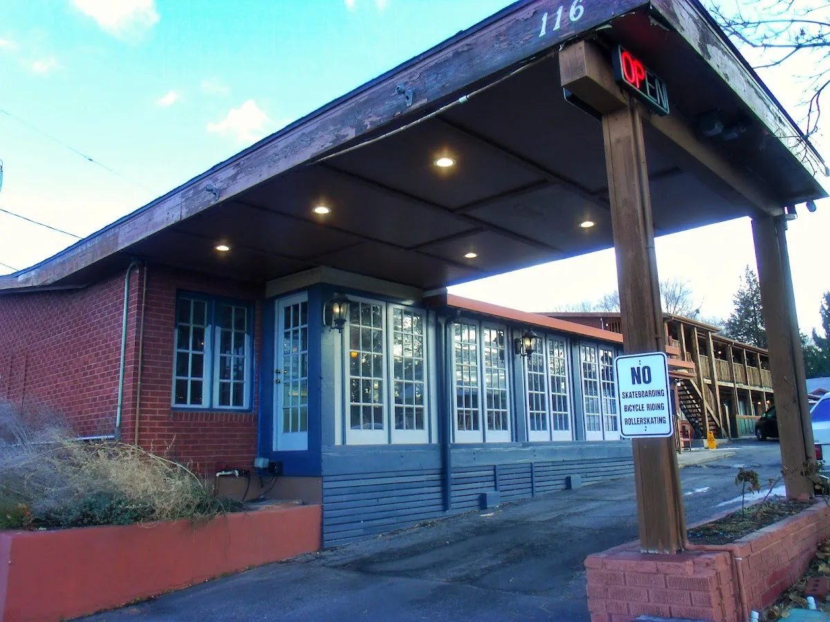 Charin Inn photo 4