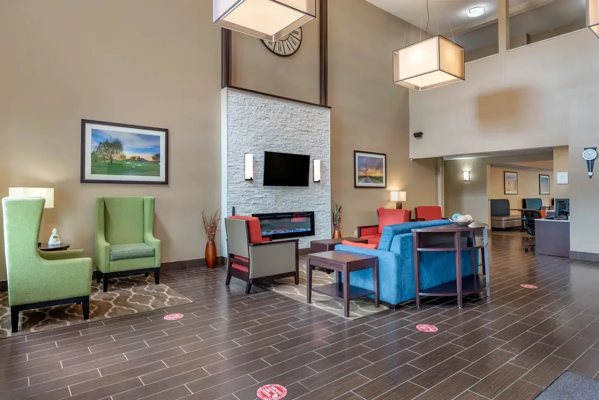 Comfort Suites photo 4