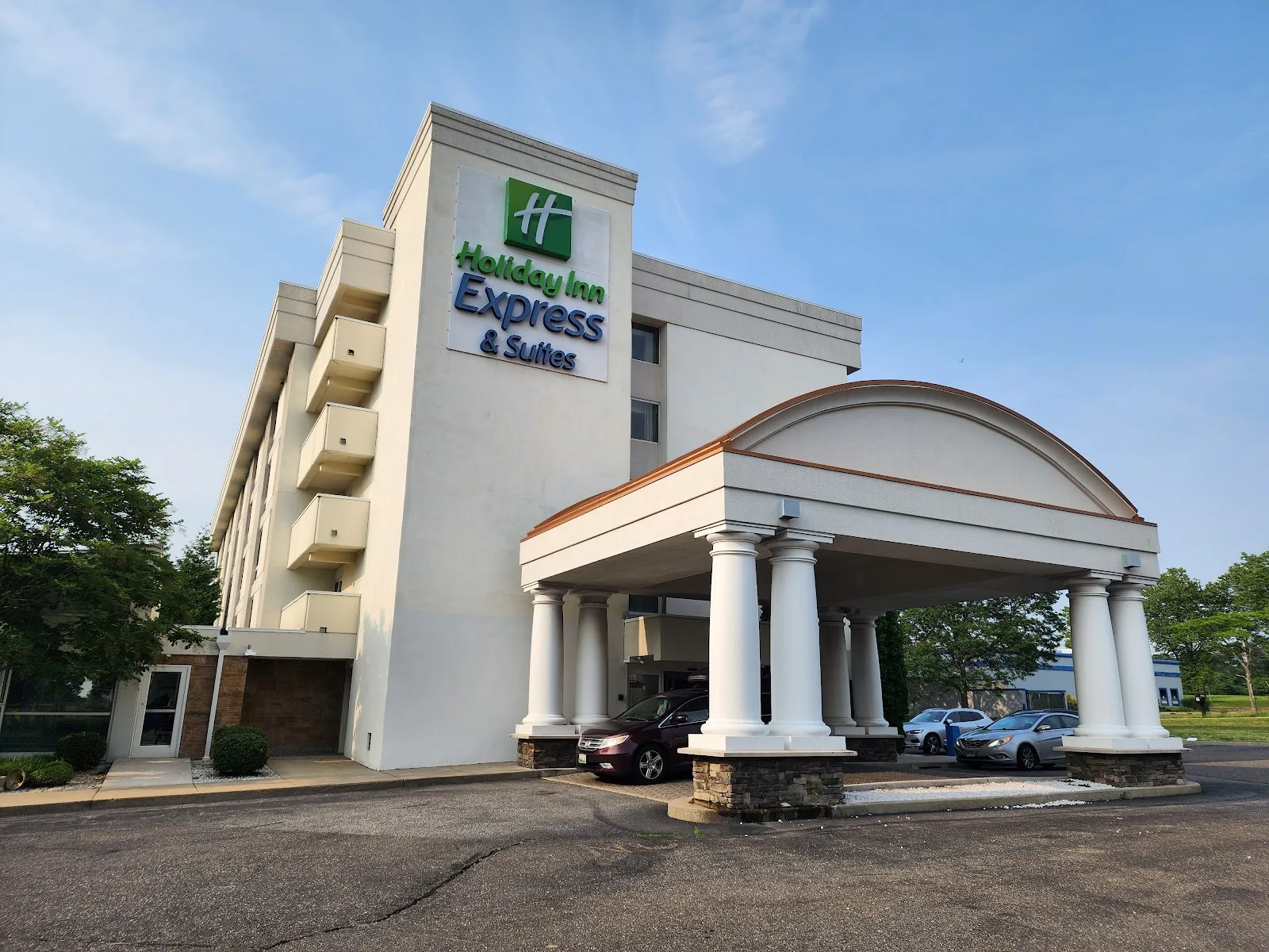 Holiday Inn, Connecticut