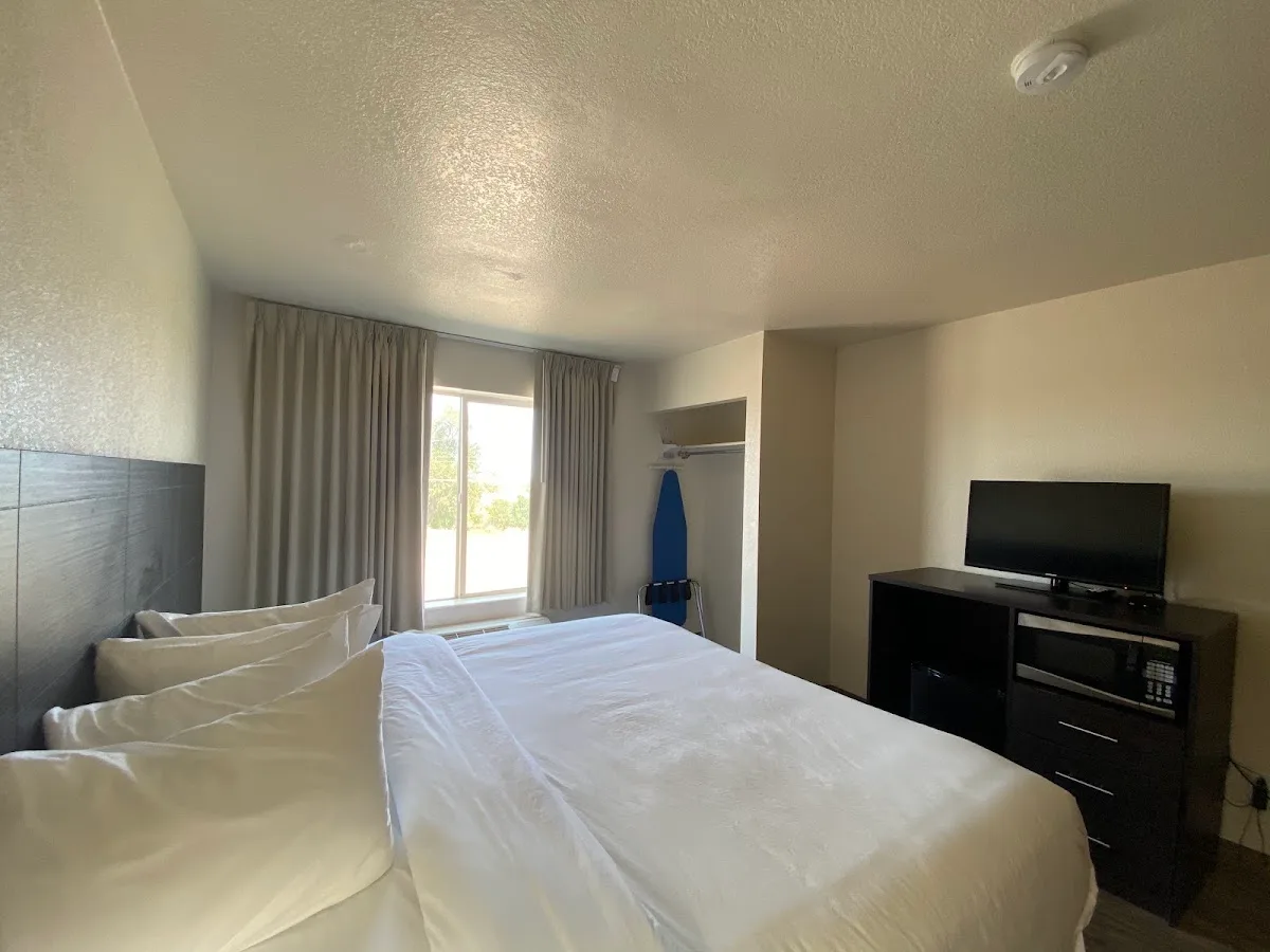 La Junta Inn photo 4