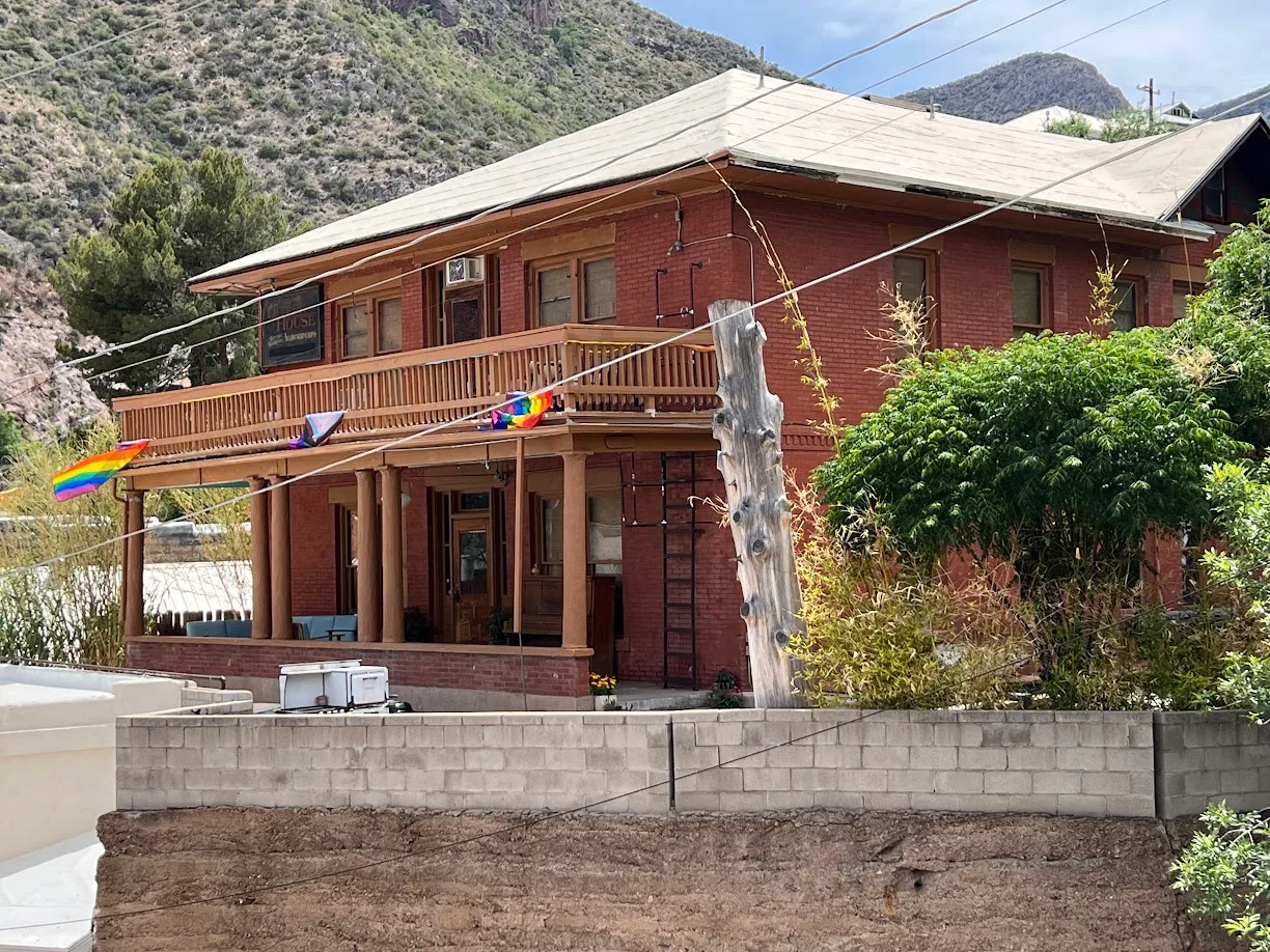 The Oliver House, Arizona