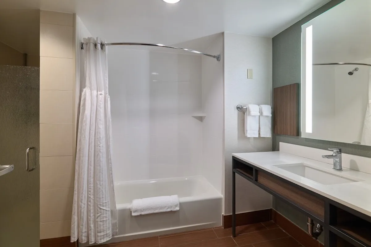 Hilton Garden Inn Bloomington photo 2