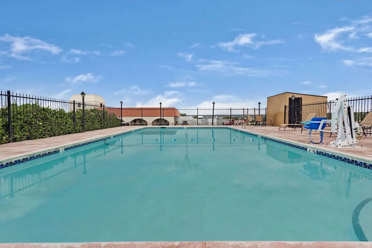 Days Inn & Suites Santa Rosa photo 2