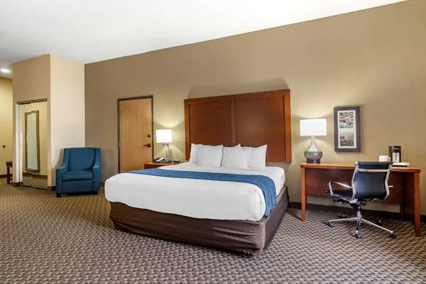 Comfort Inn photo 1