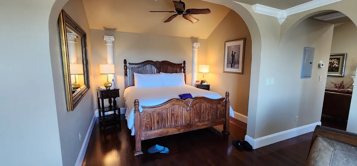 Oasis Suites Hotel photo 1