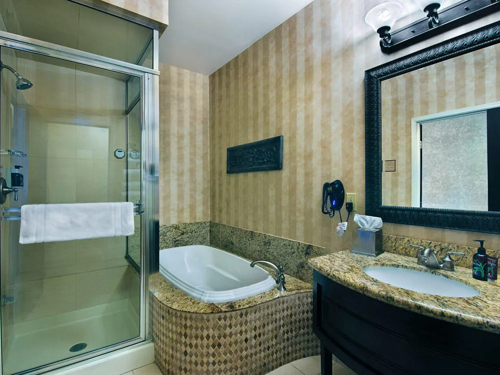 Oxford Suites Boise photo 3