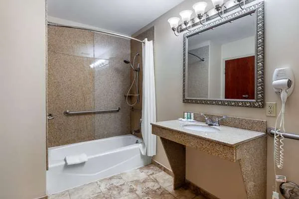 Quality Inn photo 3