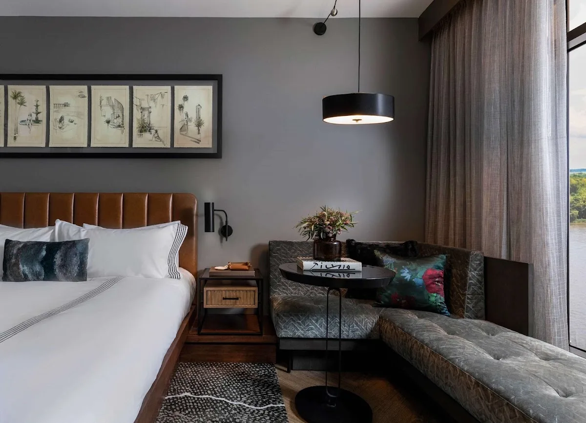 Thompson Hotel photo 1