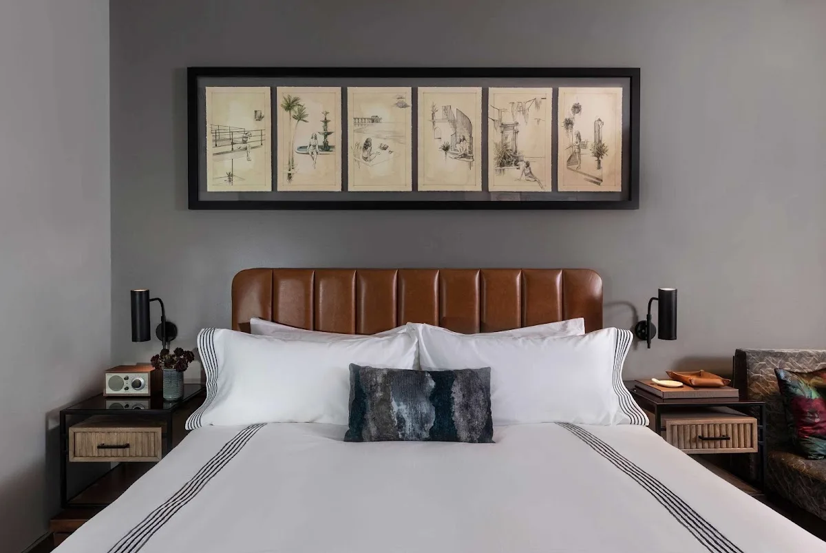 Thompson Hotel photo 4