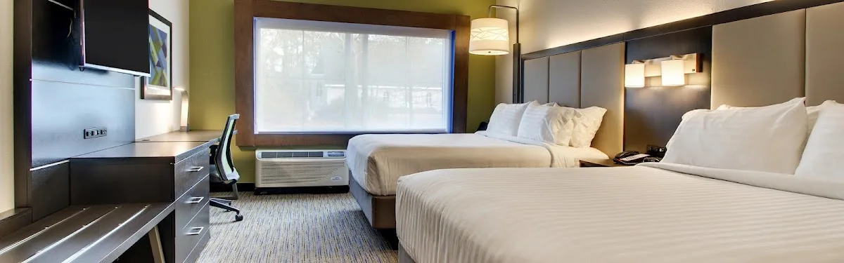 Holliday Inn Express photo 1
