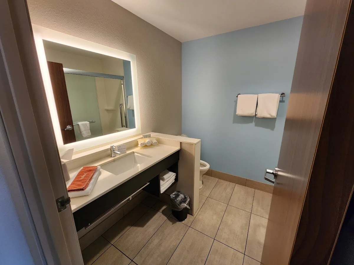 Holliday Inn Express photo 3