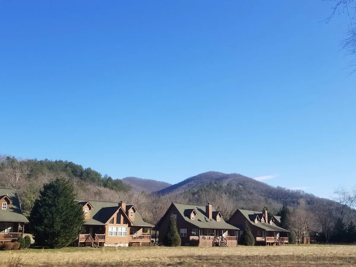 Hiawassee Riverfront Cabin Rental photo 2