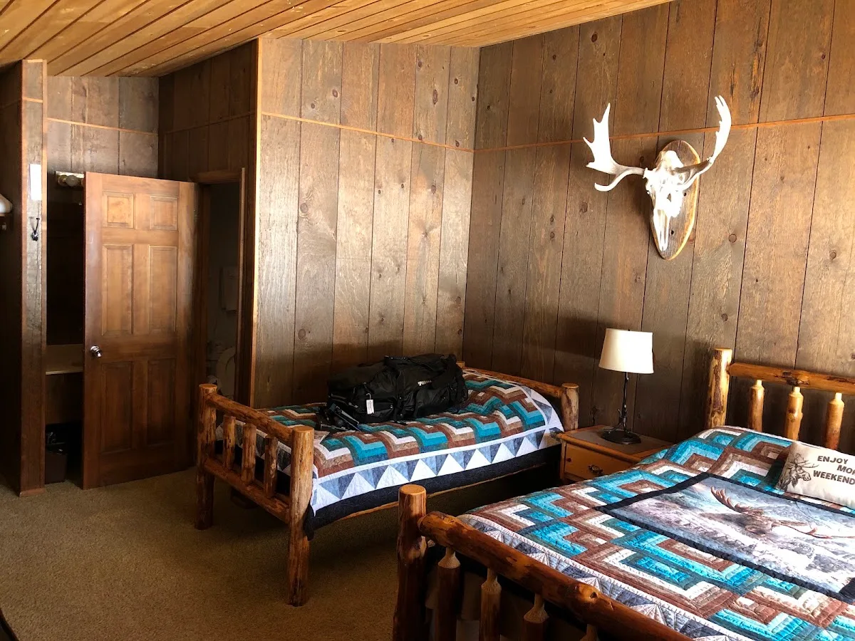 Kendall Valley Lodge photo 1
