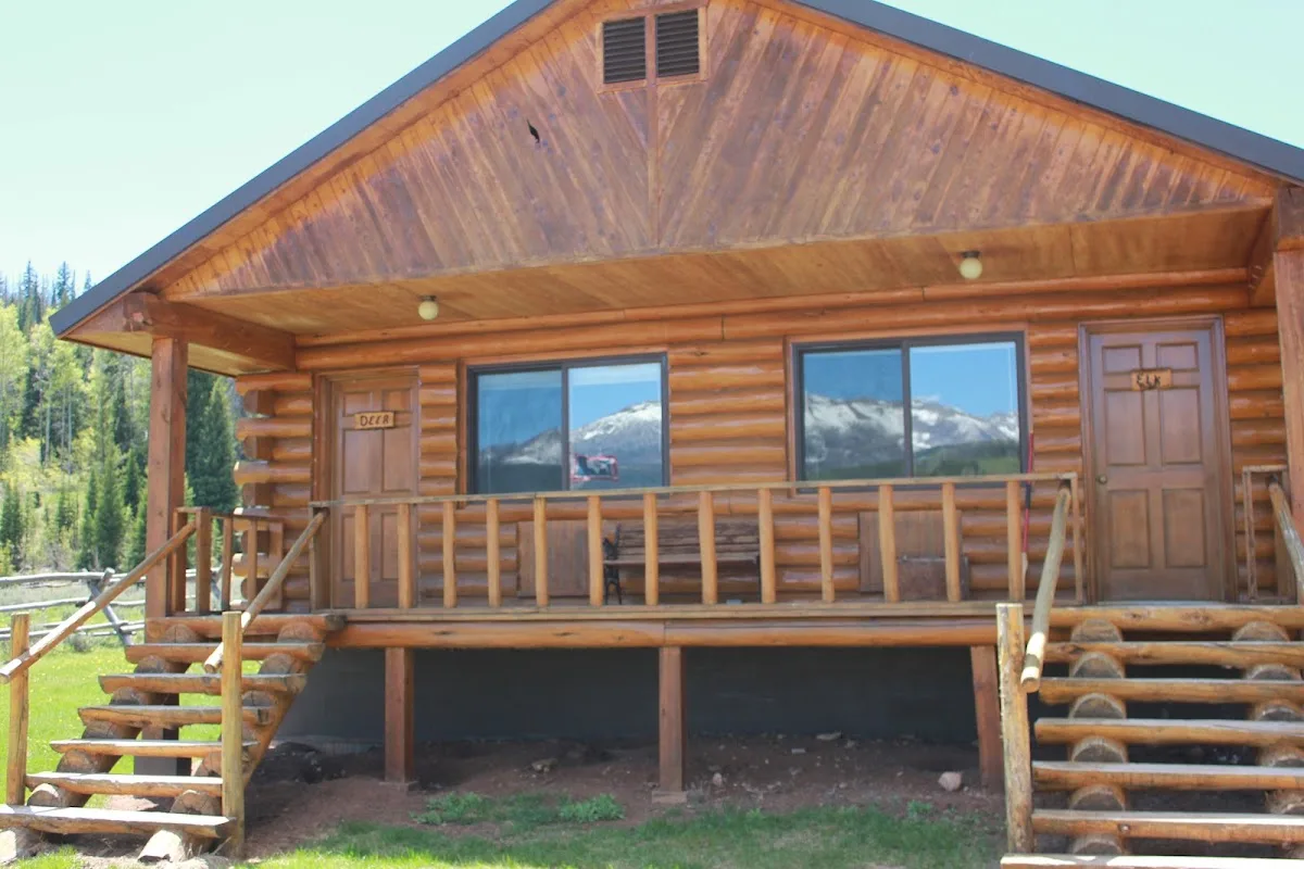 Kendall Valley Lodge photo 2