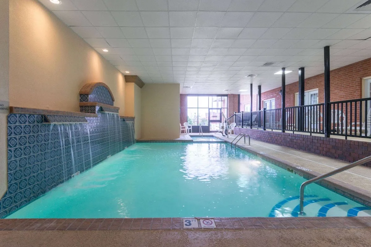 Ramada Inn and Convention Center photo 2