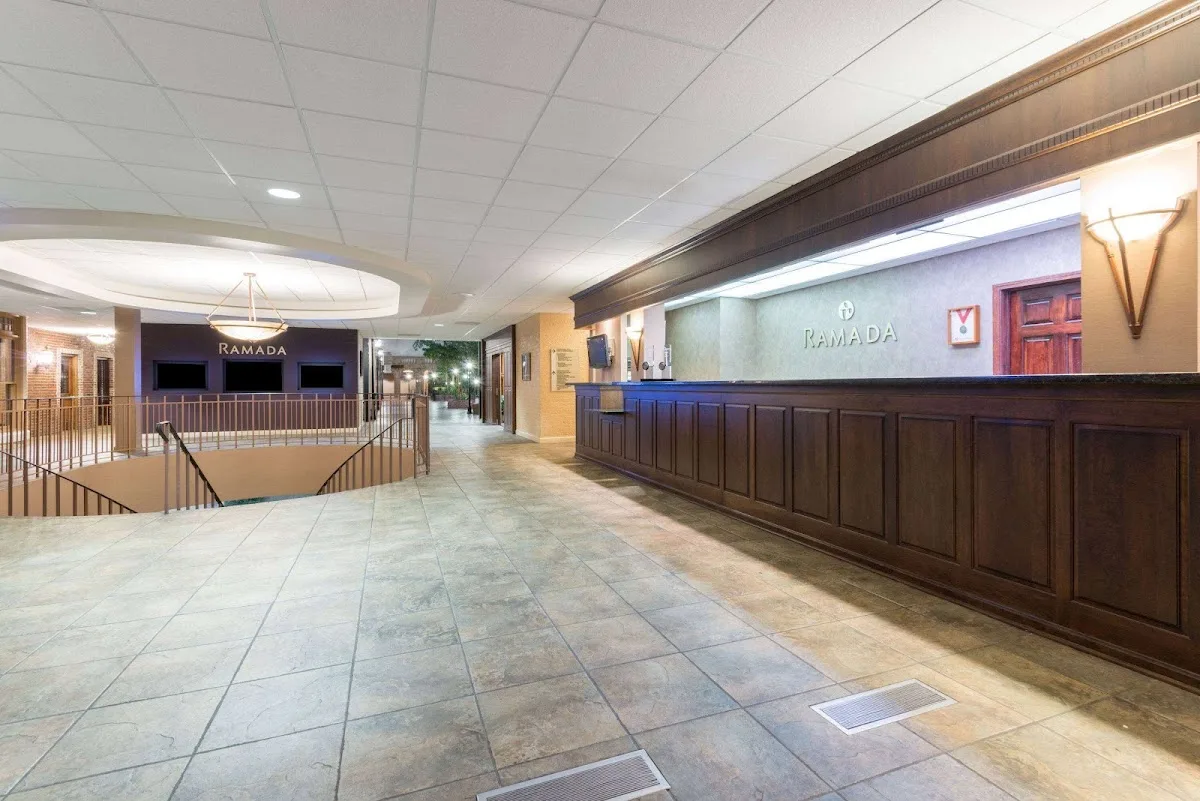 Ramada Inn and Convention Center photo 3