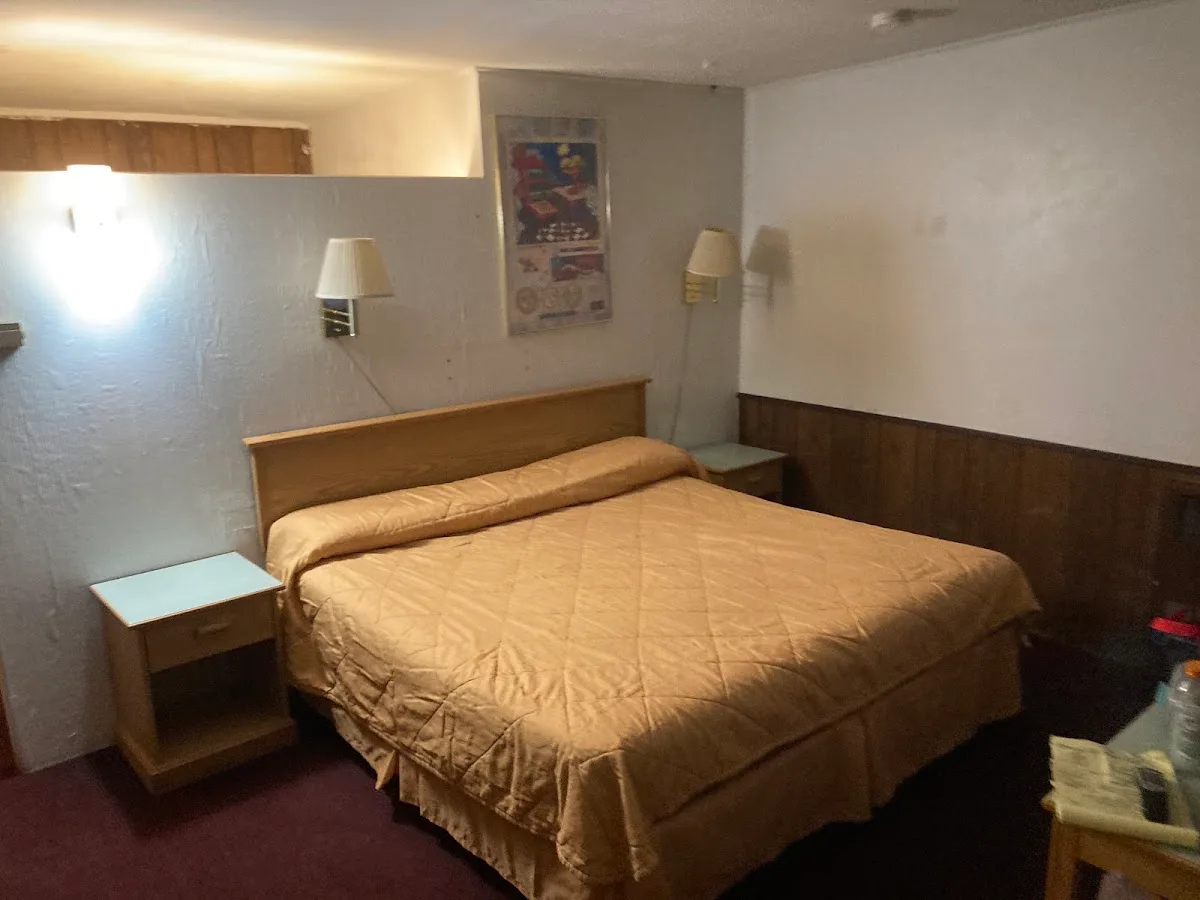 Hilander Motel photo 4