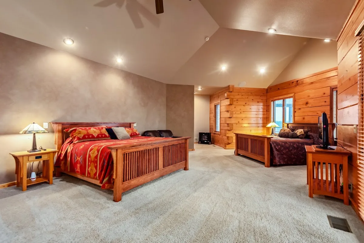 The White River Inn photo 1